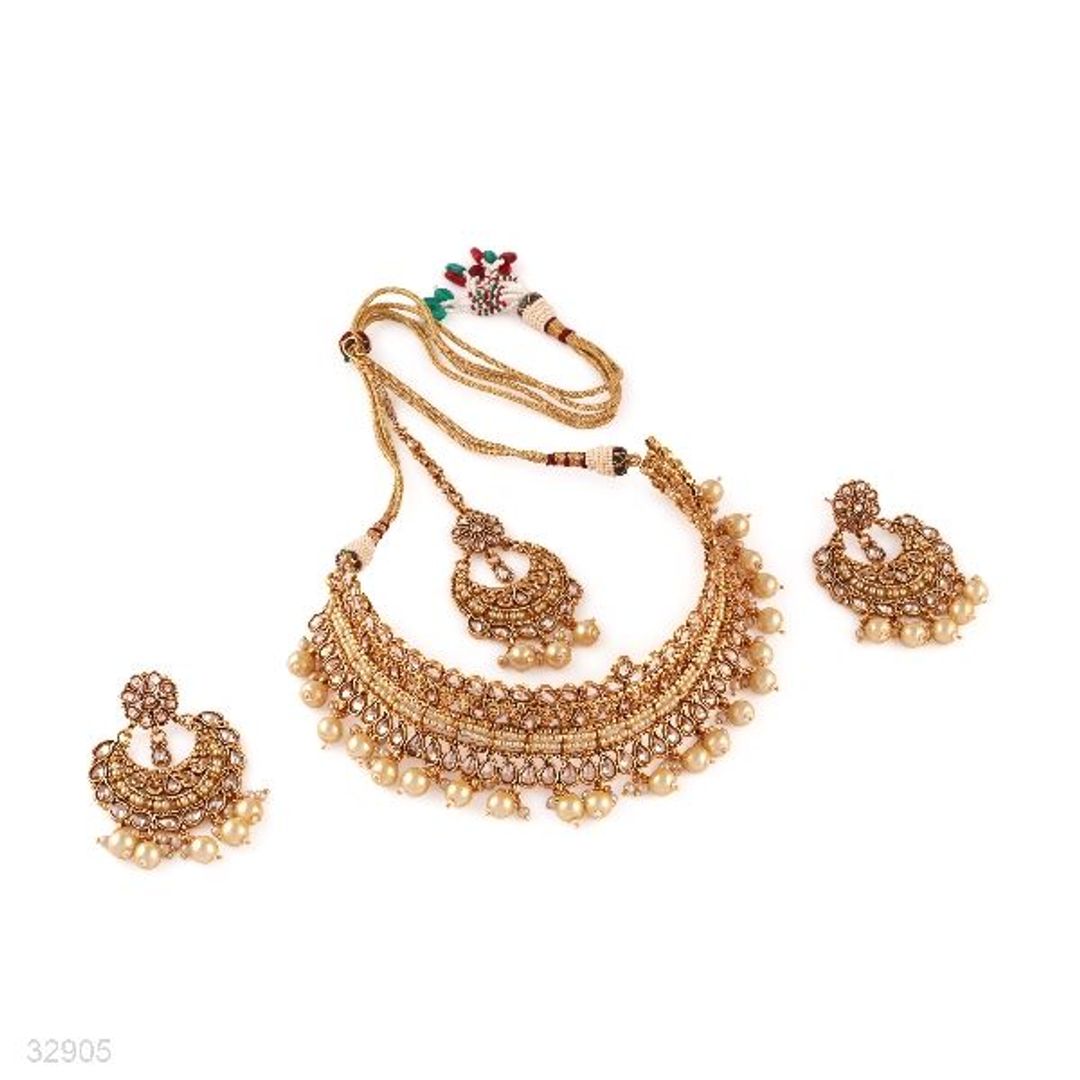 Buy CHOKER N+E+T SEMI FRM PLK GLD-PEARL Online in Pakistan On
