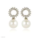 Open ring pearl earring