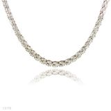 Classic One Line Wreath Necklace