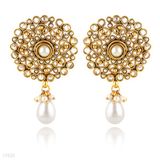 Filigree Detailed Pearl Earrings