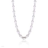 Delightful silver wreath necklace